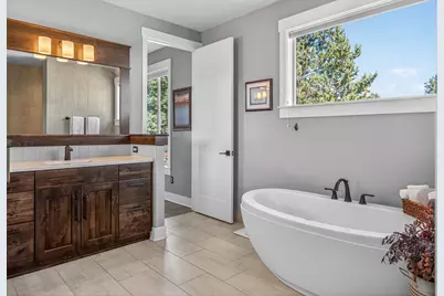 2572 NW Pine Terrace Drive, Bend, OR 97703 - Photo 30
