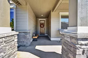 2572 NW Pine Terrace Dr, Bend, OR 97703 - Photo 10