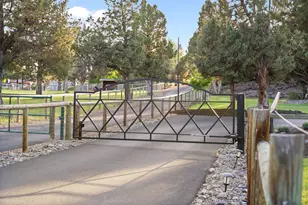 61935 Ten Barr Ranch Rd, Bend, OR 97701 - Photo 6