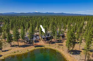 56449 Elk Run Dr, Bend, OR 97707 - Photo 2
