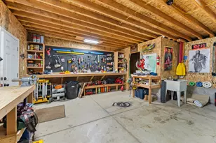 335 Summit Loop, Grants Pass, OR 97527 - Photo 24
