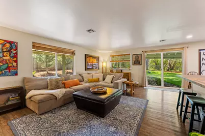 335 Summit Loop Loop, Grants Pass, OR 97527 - Photo 4