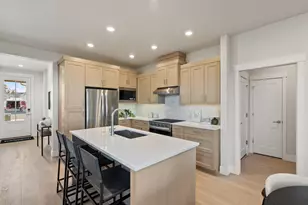 61248 NE Snow Owl St, Bend, OR 97701 - Photo 4