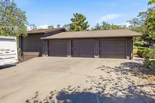 50 Mariposa Terrace, Medford, OR 97504 - Photo 20