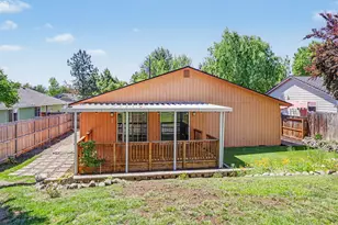 2964 Bailey Ave, Medford, OR 97504 - Photo 26