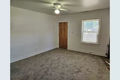 2143 Biehn Street, Klamath Falls, OR 97601 - Photo 4