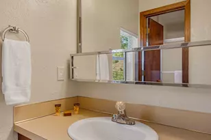 17654 Pinnacle Ln, Sunriver, OR 97707 - Photo 38