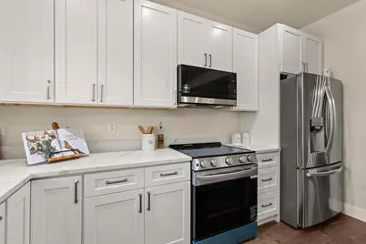 205 N Oregon Street, Jacksonville, OR 97530 - Photo 12