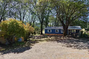1135 E Fork Rd, Williams, OR 97544 - Photo 44