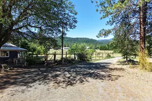 1135 E Fork Rd, Williams, OR 97544 - Photo 48