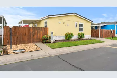 1570 S Peach Street #SPC 31, Medford, OR 97501 - Photo 1