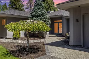 17930 Catkin Ln, Sunriver, OR 97707 - Photo 4