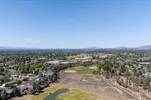 1339 SW Rimrock Way, Redmond, OR 97756 - Photo 24