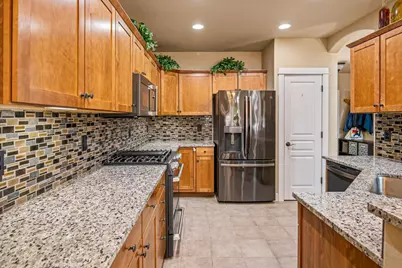 1339 SW Rimrock Way, Redmond, OR 97756 - Photo 6