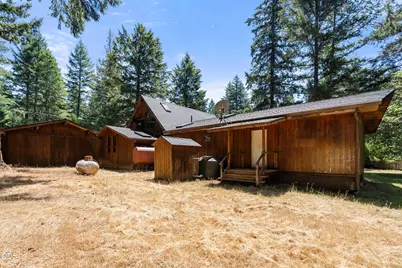 140 Bonanza Drive, Selma, OR 97538 - Photo 40