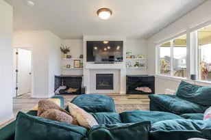 61591 SE Quill Pl, Bend, OR 97702 - Photo 10