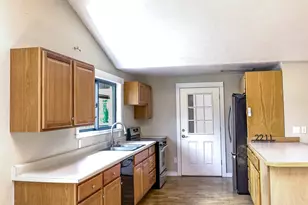 2211 California Ave, Klamath Falls, OR 97601 - Photo 14