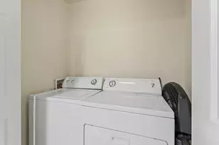 450 Midway Rd, Medford, OR 97501 - Photo 10