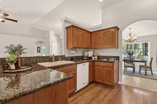 190 Detrick Dr, Grants Pass, OR 97527 - Photo 10