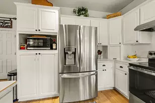 575 Carriage Ct, Jacksonville, OR 97530 - Photo 32