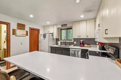 18066 E Butte Lane, Sunriver, OR 97707 - Photo 16