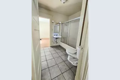 60 N Orange Street, Medford, OR 97501 - Photo 8