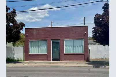 253 E Main Street, Klamath Falls, OR 97601 - Photo 1