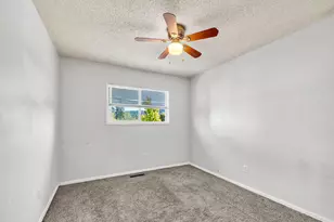 2439 Berkeley St, Klamath Falls, OR 97601 - Photo 10