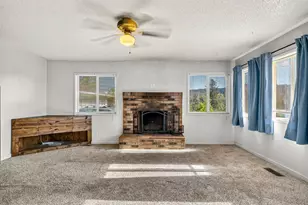 2439 Berkeley St, Klamath Falls, OR 97601 - Photo 8