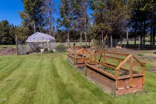 52971 Bridge Dr, La Pine, OR 97739 - Photo 4