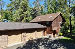 223 Indian Creek Ln, Shady Cove, OR 97539 - Photo 2