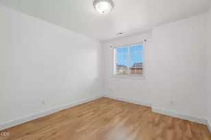 61235 Splendor, Bend, OR 97702 - Photo 26