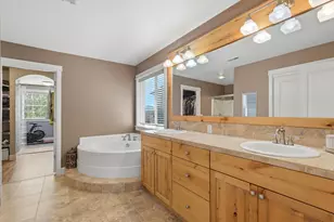 61235 Splendor, Bend, OR 97702 - Photo 34