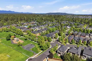 61235 Splendor, Bend, OR 97702 - Photo 52