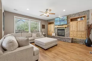 61235 Splendor, Bend, OR 97702 - Photo 30