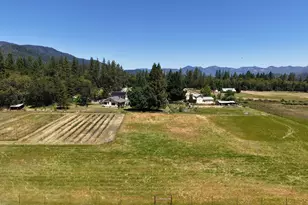 335 Sheraton Dr, Williams, OR 97544 - Photo 62