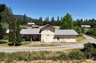 335 Sheraton Dr, Williams, OR 97544 - Photo 12