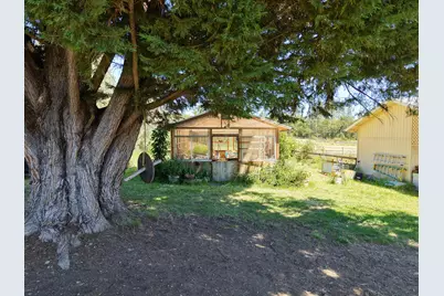 335 Sheraton Drive, Williams, OR 97544 - Photo 10