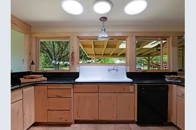 335 Sheraton Drive, Williams, OR 97544 - Photo 30