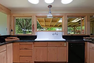 335 Sheraton Dr, Williams, OR 97544 - Photo 30