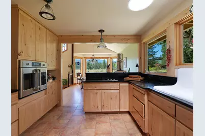 335 Sheraton Drive, Williams, OR 97544 - Photo 24