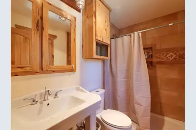 335 Sheraton Drive, Williams, OR 97544 - Photo 36