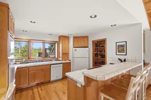 71174 Fiddle Neck Ln, Black Butte Ranch, OR 97759 - Photo 10