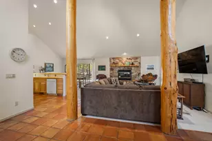 57742 Wallowa Ln, Sunriver, OR 97707 - Photo 6