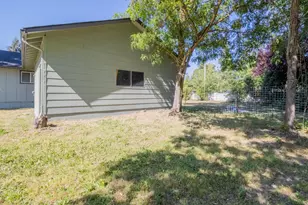 2087 Upper River, Grants Pass, OR 97526 - Photo 36