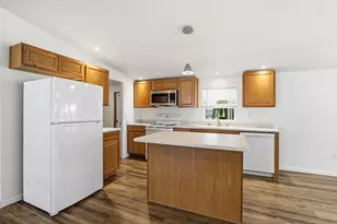 8401 Old Stage Rd, Central Point, OR 97502 - Photo 8