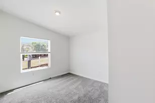 8401 Old Stage Rd, Central Point, OR 97502 - Photo 14
