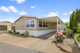 8401 Old Stage Rd, Central Point, OR 97502 - Photo 1