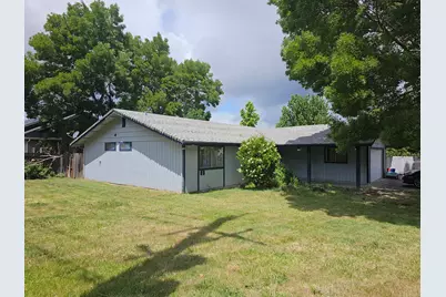 238 SE Grandview Lane, Grants Pass, OR 97527 - Photo 1