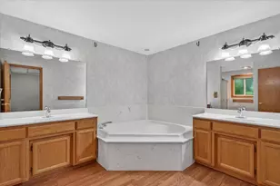 3533 Alderwood Dr, Medford, OR 97504 - Photo 14
